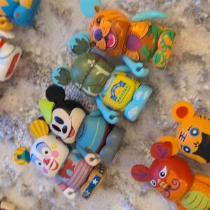 any 2 Vinylmations
